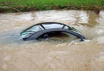 Mercedes SL.    Dailymail.co.uk