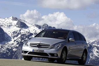 Mercedes-Benz R-Class.  Mercedes-Benz 