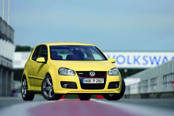 Volkswagen Golf GTI Pirelli Edition.  Volkswagen 