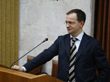 Сам Мединский отвергает обвинения, ссылаясь на то, что в автореферате якобы можно использовать "шаблонные фразы"