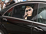Lady Gaga         " "   ,    "   ",    " ""