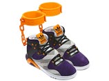 Adidas      :     