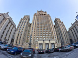 МИД указывает на отсутствие оснований, хотя у самого Лимонова уже есть версия и даже кое-какие подтверждения того, что в смерти Александра Долматова замешаны голландские и российские спецслужбы