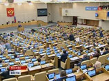 Пономарев, тоже активный участник протестного движения, но пока сохраняющий партбилет, заявил, что намерен создать в Гусдуме новое объединение