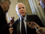 Сенатор Джон Маккейн заявил: "США были обязаны продемонстрировать нашим российским друзьям и партнерам, что нарушители базовых прав человека все же могут быть привлечены к ответственности"