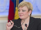 Ранее губернатор Мурманской области Марина Ковтун заявила, что директор филиала ВМК Александр Беликов, ранее занимавший пост военного комиссара Мурманска, должен извиниться перед ветеранами Заполярья, после чего уволиться