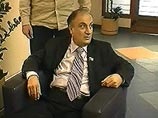 Кузнецов, по версии следствия, сфотографировал в деле справку ФСБ с грифом "секретно" о прослушке телефонных разговоров Чахмахчяна, после чего представил фотографию в Конституционный суд РФ