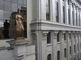 Верховный суд РФ во вторник, рассмотрев жалобу защиты, снизил с 11 лет до 10 лет и 10 месяцев сроки наказания Михаилу Ходорковскому и Платону Лебедеву