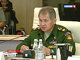 Министр обороны Сергей Шойгу заверил главного санитарного врача страны Геннадия Онищенко, что его ведомство окажет санитарно-эпидемиологическим службам всяческую поддержку
