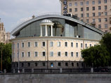 "Мастерская Петра Фоменко" представит на Старой сцене в четверг первую в новом сезоне премьеру - спектакль "Последние свидания", созданный по рассказам Ивана Бунина
