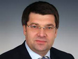 Еще один депутат фракции КПРФ, Олег Денисенко, призвал воздержаться от оценок действиям Андрея Исаева, "которые неоднозначны и не подтверждаются соответствующими органами"