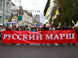 Власти Москвы согласовали сразу две массовые акции - проведение 27 октября в центре столицы протестного шествия оппозиции в поддержку "болотных узников" и "Русский марш" националистов в День народного единства