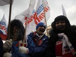 "Молодая гвардия" просит Адвокатскую палату Москвы присмотреться к статусу оппозиционера Алексея Навального. В открытом письме активисты движения просят лишить его статуса адвоката, так как он признан виновным по делу "Кировлеса"