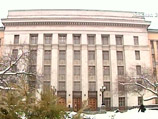 Одна из причин реорганизаций в МГУ - недостаточно эффективная работа информационных отделов, ранее построенная вокруг студгазеты "Московский университет"