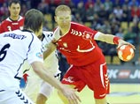 Гандболисты сборной России продолжат выступление на чемпионате Европы, который проходит в датском Орхусе, несмотря на поражение в заключительном туре группового этапа от команды Польши со счетом 22:24