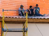 ФМС облегчит мигрантам устройство на работу в России