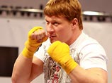 Поветкин подписал контракт на бой с Мануэлем Чарром