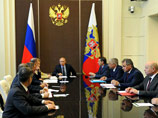 Напомним, президент РФ Владимир Путин отдал приказ армейским подразделениям, задействованным в учениях на приграничной территории, вернуться в места постоянной дислокации 19 мая