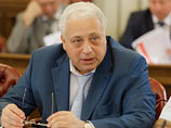 Московские власти не планируют в обозримом будущем привлекать бизнес к управлению государственными медицинскими учреждениями, поспешил заверить заместитель мэра столицы по социальным вопросам Леонид Печатников