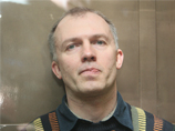 Бывший руководитель Главного следственного управления Следственного комитета при прокуратуре РФ Дмитрий Довгий был приговорен в 2009 году к девяти годам колонии строгого режима за получение взятки в размере 750 тысяч евро