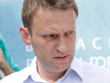 Он также указал, что члены "Партии прогресса" готовы участвовать в выборах на любом уровне, а не только в Москве. По его мнению, участия в выборах можно добиться только с помощью уличных акций
