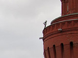 Убийство политика Бориса Немцова, которого расстреляли на Большом Замоскворецком мосту возле Кремля, могли заснять камеры на одной из башен