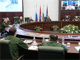 Соединения российской армии были подняты по тревоге в рамках внеплановой проверки боеготовности, которая продлится с 16 по 21 марта