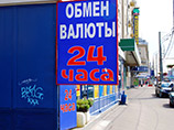 Россияне в марте купили валюты на 8% больше по сравнению с февралем, то есть порядка 6,5 млрд долларов, что на 7% меньше марта 2013 года и на 54% 2014 года