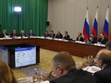Диалог с Алешиным произошел во время поездки Медведева в Кемеровскую область, где прошло выездное совещание, посвященное вопросам состояния и перспектив развития угольной промышленности