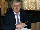 Министр здравоохранения ЧР Муса Ахмадов выступил с заявлением, в котором отметил, что "данное сообщение не имеет под собой никакого основания и является либо чьей-то злой шуткой, либо провокацией"