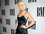 Тейлор Свифт получила награду имени Тейлор Свифт на BMI Icon Award