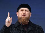 Кадыров 5 мая на совещании с членами Верховного суда Чеченской Республики и федеральными судьями районов предложил председателю Верховного суда ЧР Магомеду Каратаеву и троим судьям уйти в отставку из-за утраты доверия