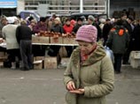 Белоусов напомнил, что прожиточный минимум в марте 2016 года установлен на уровне 10 тысяч 187 рублей в месяц для трудоспособного населения. "И это очень серьезная проблема", - добавил он