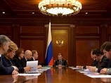 Премьер-министр РФ Дмитрий Медведев в ходе совещания об основных подходах по формированию бюджета на 2017 год и плановый период 2018-2019 годы поручил Минфину заложить в проект бюджета РФ "консервативную цену" на нефть на уровне 40 долларов за баррель