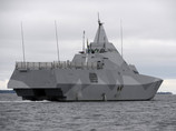 Позднее выяснилось, что это была не подводная лодка, а шведское судно Time Bandit длиной 10,5 метров