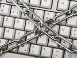 ФБР было обнаружено более 100 сообщений, которые содержали информацию, считавшуюся в то время секретной, причем восемь из них содержали сведения под грифом "совершенно секретно"