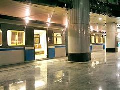 Станция метро "Деловой центр", фото с сайта metro.ru Станция метро "Деловой центр", фото с сайта metro.ru