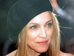 Мадонна. Фото с сайта madonna-concert.ru Мадонна. Фото с сайта madonna-concert.ru