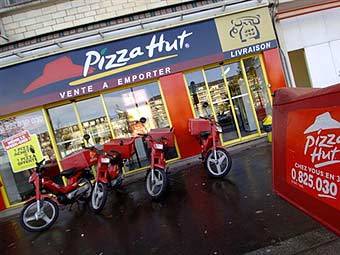  Pizza Hut.  AFP