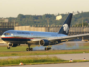   Aeromexico.     