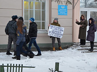          2011 .    gayrussia.eu