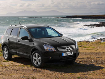 Nissan Qashqai.  Nissan